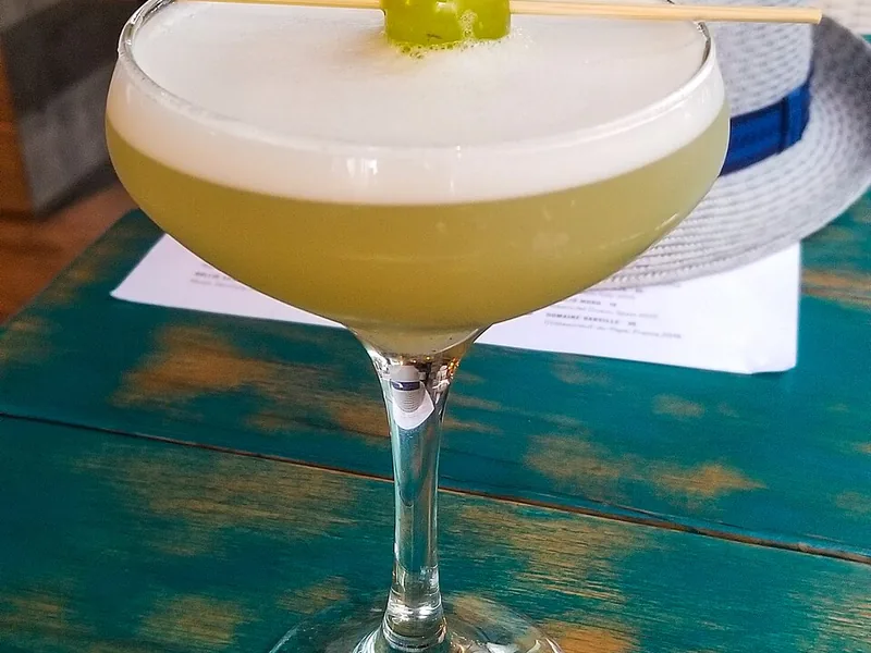 Pisco sour cocktail